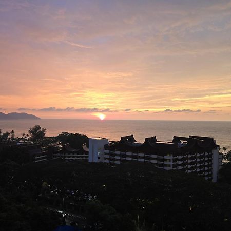 Green Ocean Seaview Apartment Batu Ferringhi Extérieur photo
