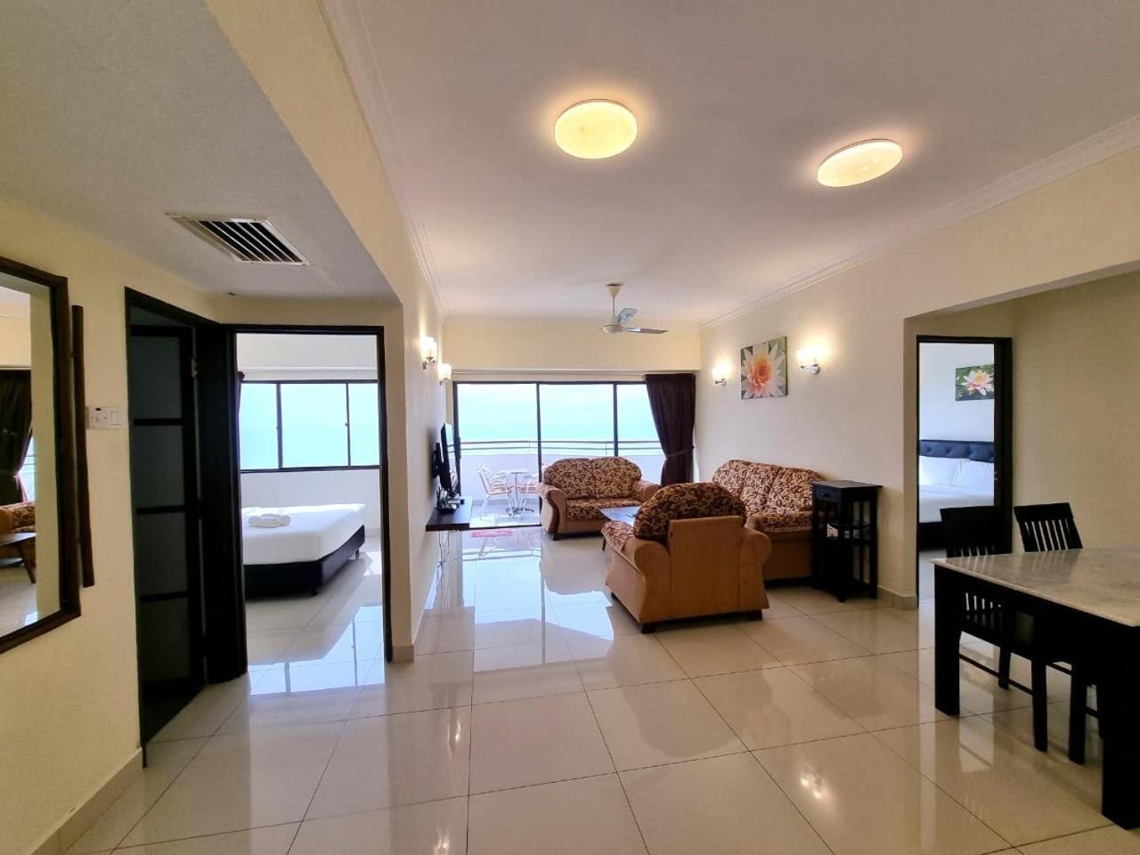 Green Ocean Seaview Apartment Batu Ferringhi Extérieur photo