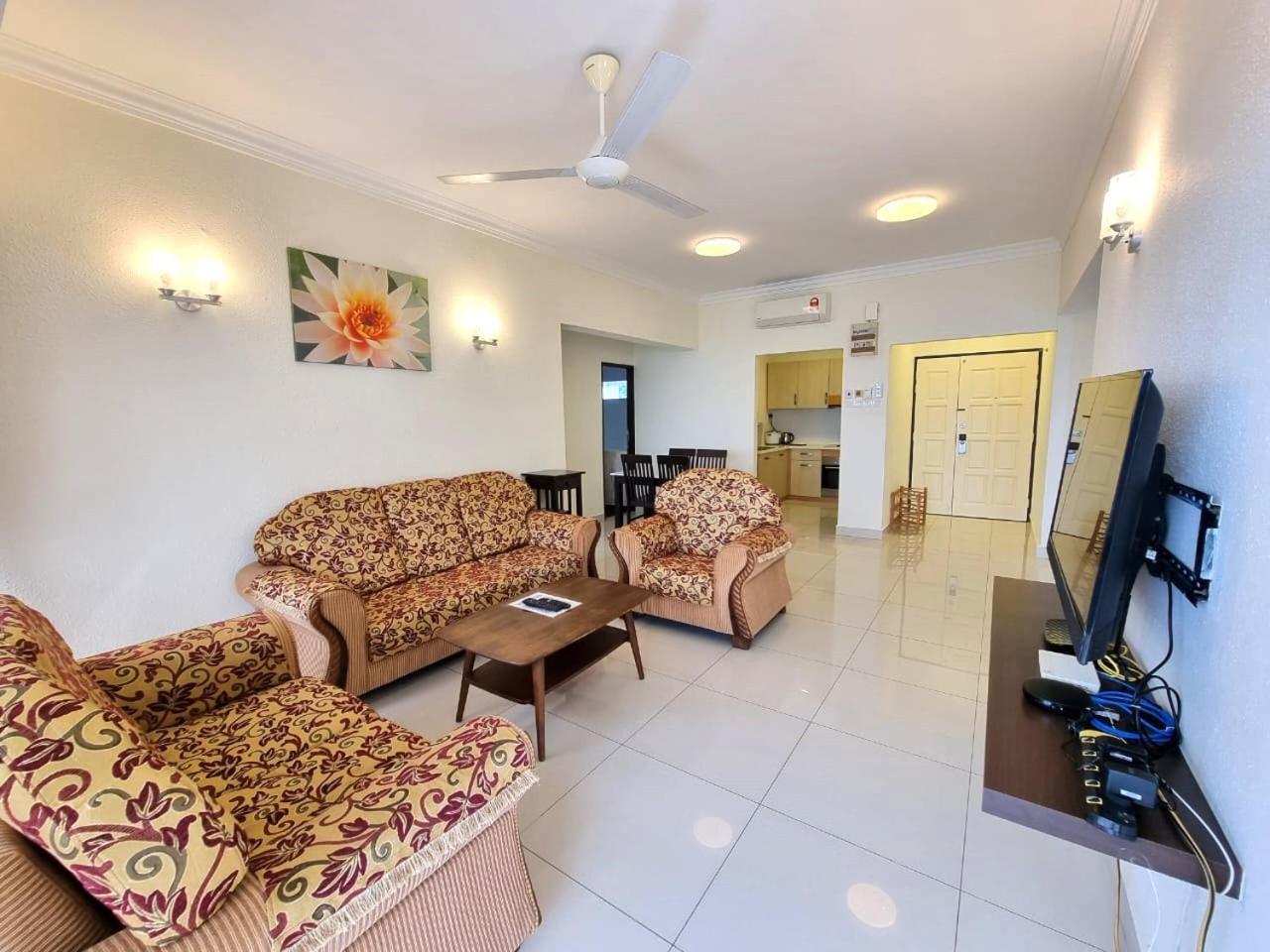 Green Ocean Seaview Apartment Batu Ferringhi Extérieur photo