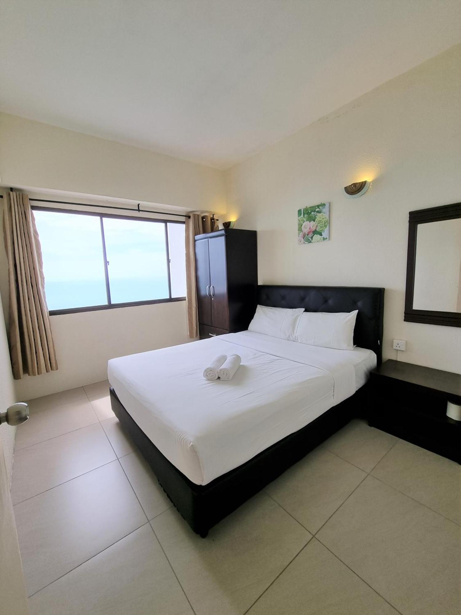 Green Ocean Seaview Apartment Batu Ferringhi Extérieur photo