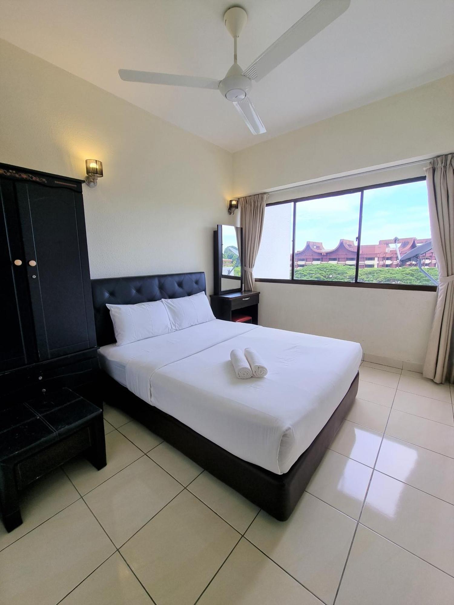 Green Ocean Seaview Apartment Batu Ferringhi Extérieur photo
