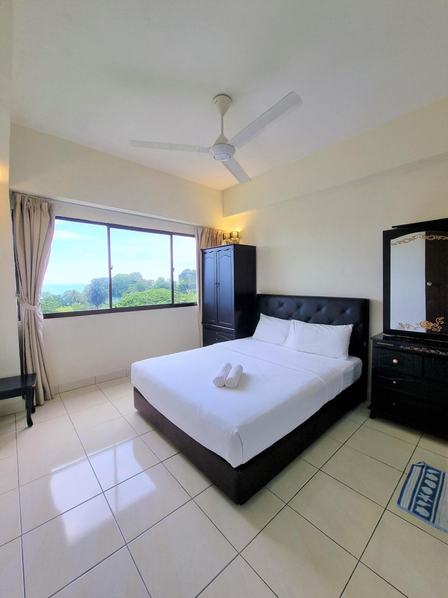 Green Ocean Seaview Apartment Batu Ferringhi Extérieur photo