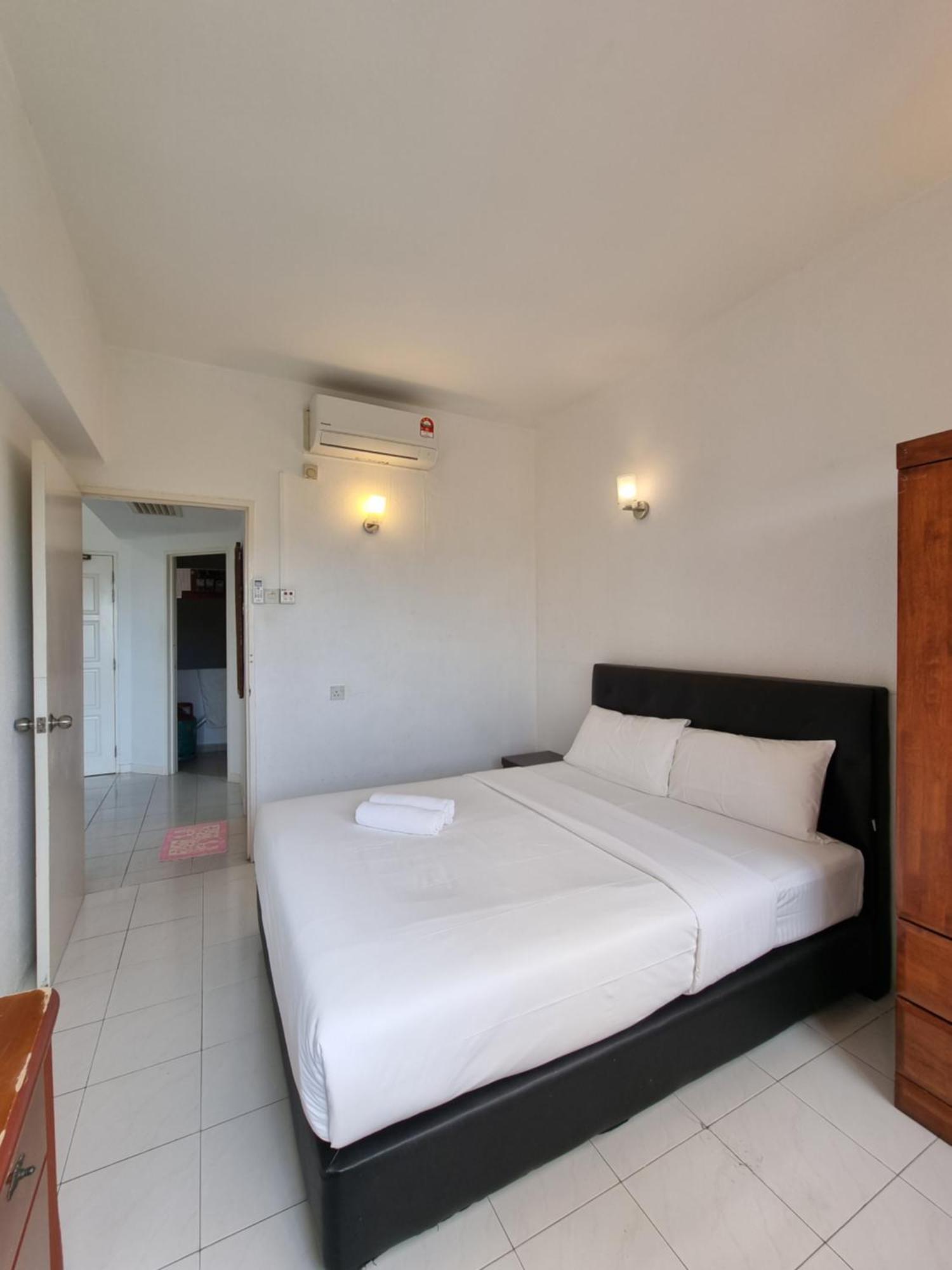 Green Ocean Seaview Apartment Batu Ferringhi Extérieur photo