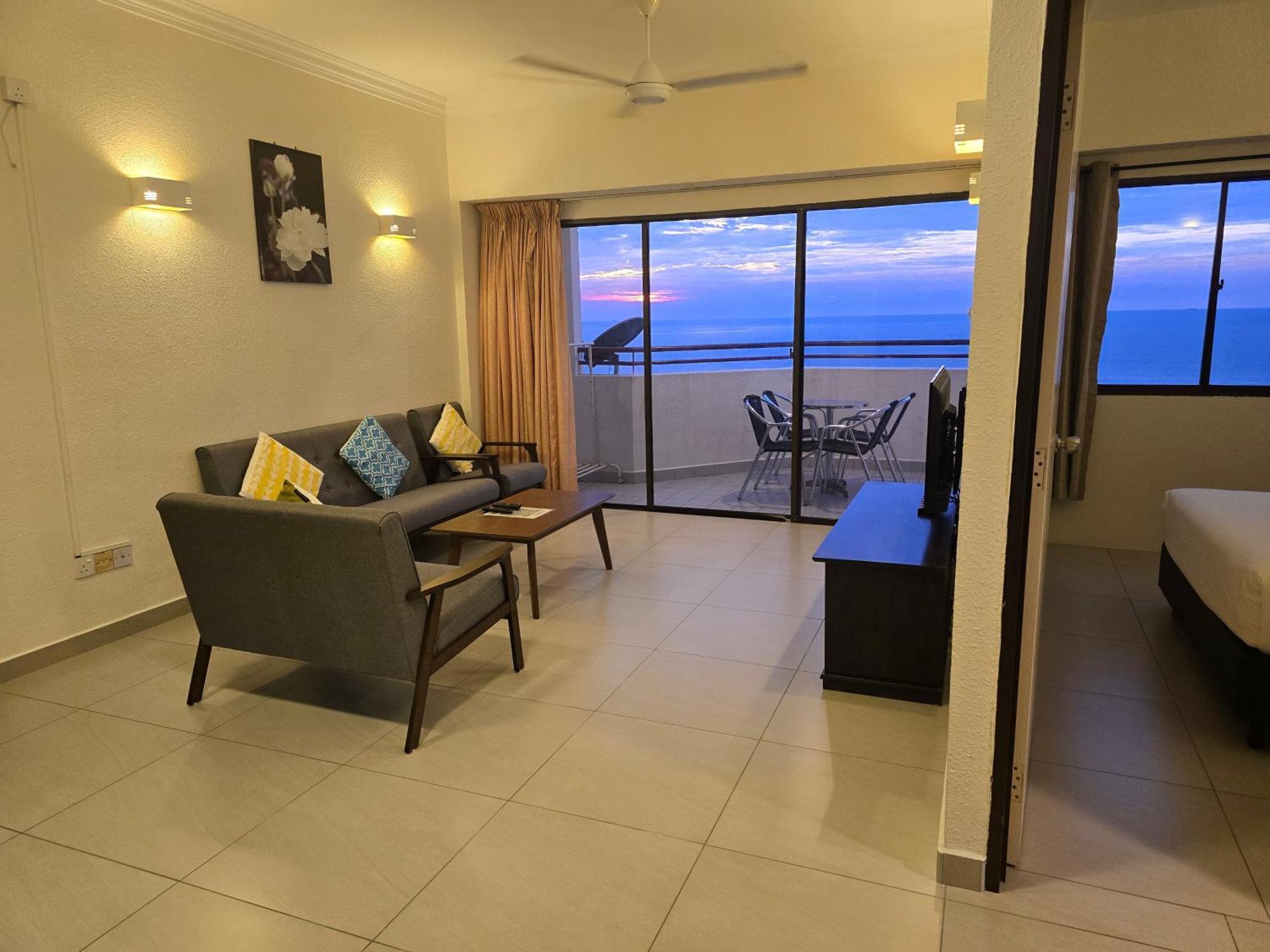 Green Ocean Seaview Apartment Batu Ferringhi Extérieur photo