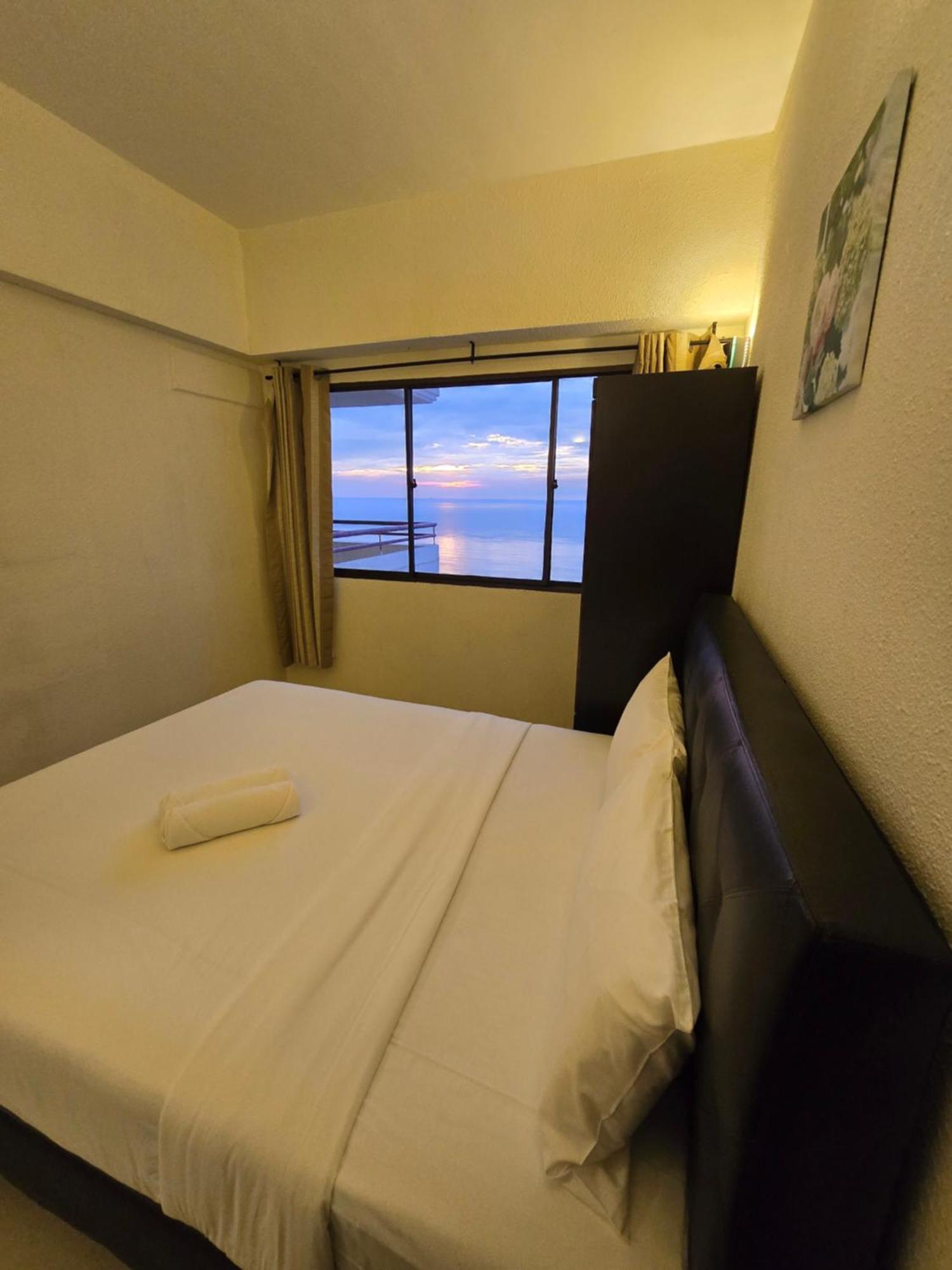 Green Ocean Seaview Apartment Batu Ferringhi Extérieur photo