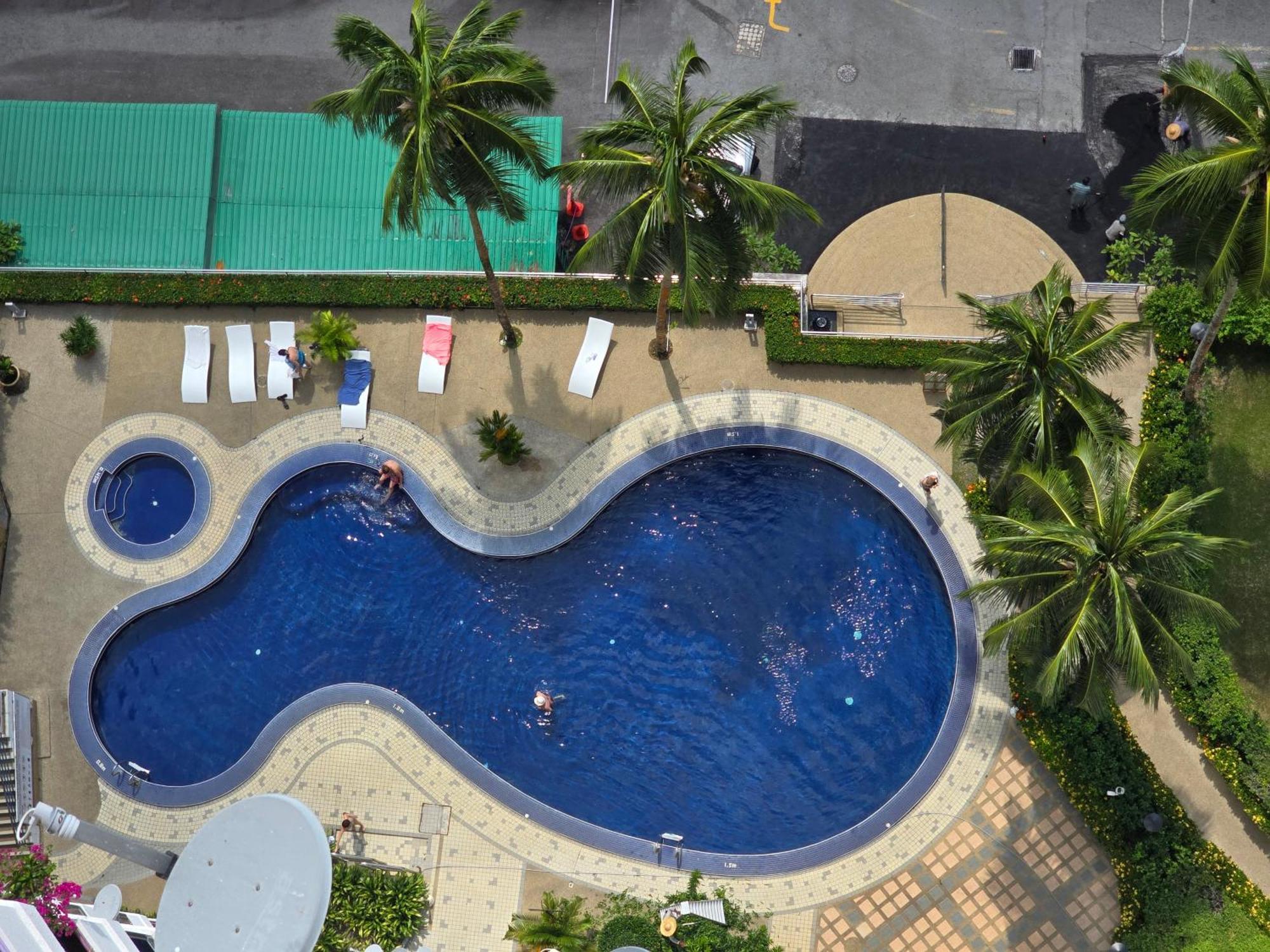 Green Ocean Seaview Apartment Batu Ferringhi Extérieur photo